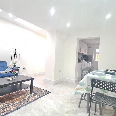 Spacious Room In Manor Park Londres Extérieur photo